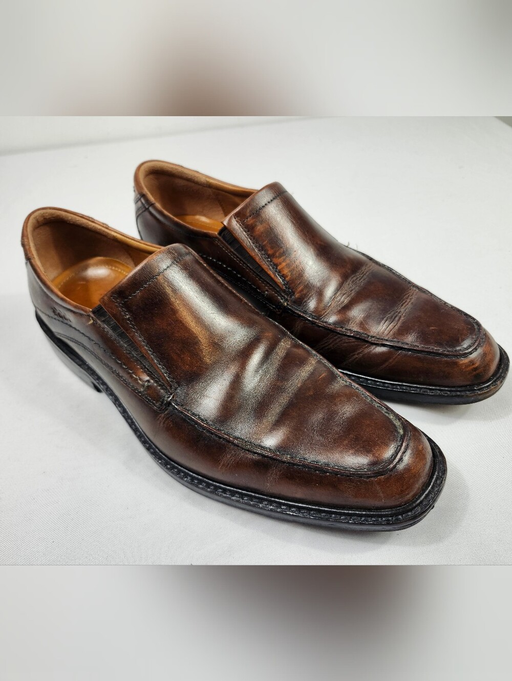 Ecco Men's EU 44 US 10.5 Dark Brown Leather Slip-On Distressed Loafers